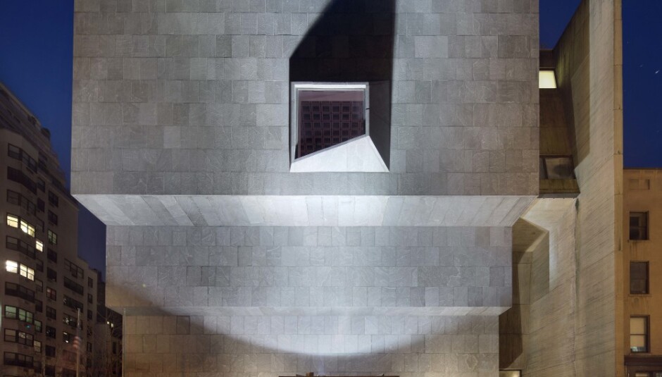 Facade of the Met Breuer