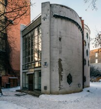 Melnikov_House_in_MSK_(img1).jpg Melnikov_House_in_MSK_(img1).jpg